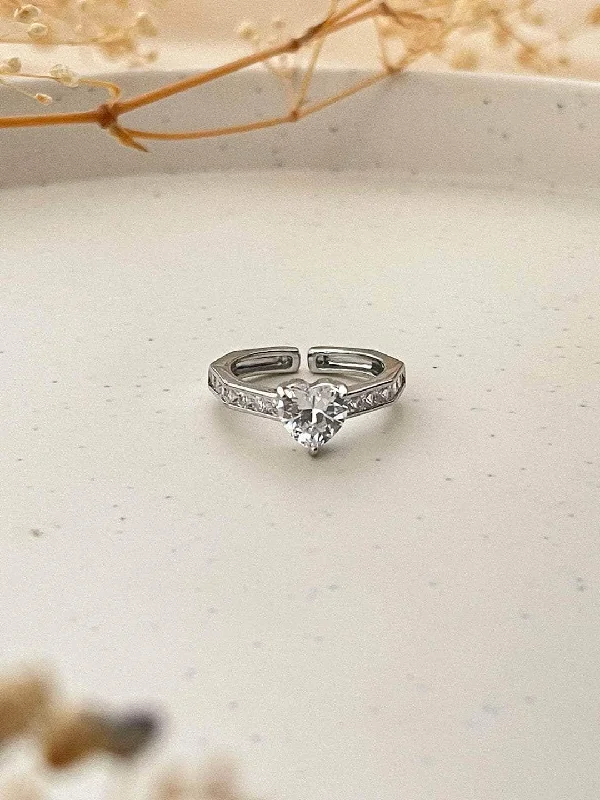 Holiday Jewelry Sale – Perfect Gifts At The Best Prices Cobra Diamond Engagement Ring Holiday Jewelry Sale – Perfect Gifts At The Best Prices Cobra Diamond Engagement Ring