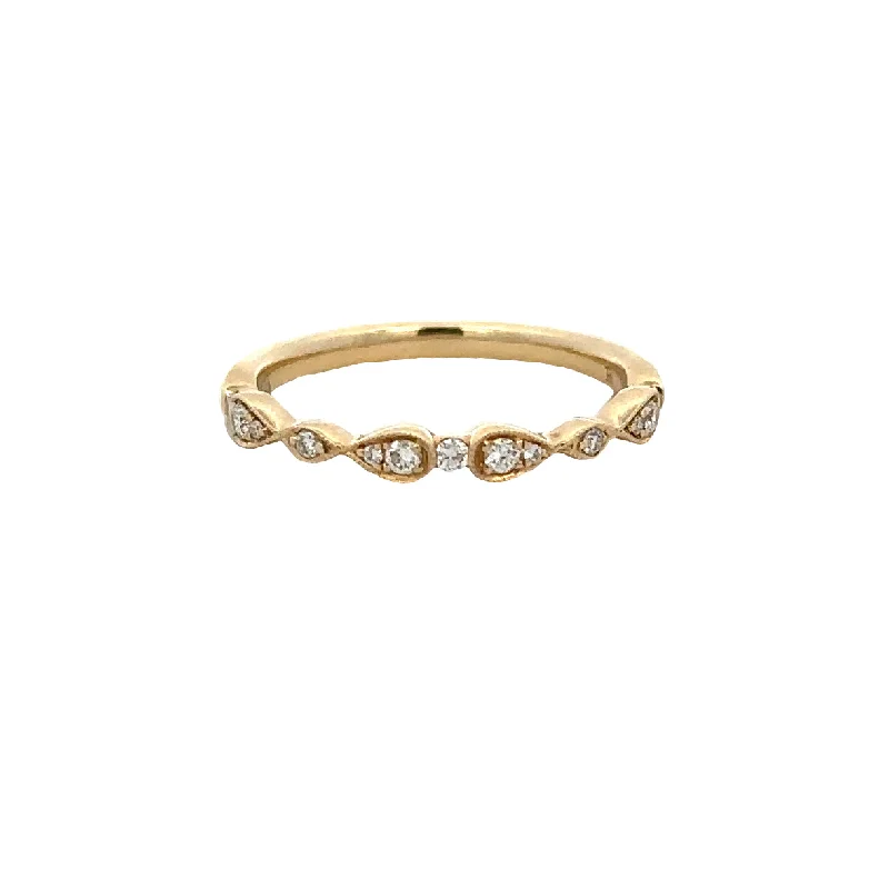 Elegant Designs, Unbeatable Discounts – Shop Jewelry Now Diamond Wedding Band in Yellow Gold Elegant Designs, Unbeatable Discounts – Shop Jewelry Now Diamond Wedding Band in Yellow Gold