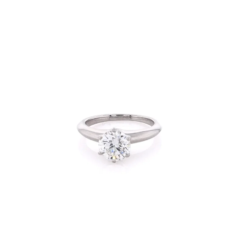 Make Your Outfit Shine With Discounted Jewelry Estate Tiffany & Co Platinum Diamond Engagement Ring
