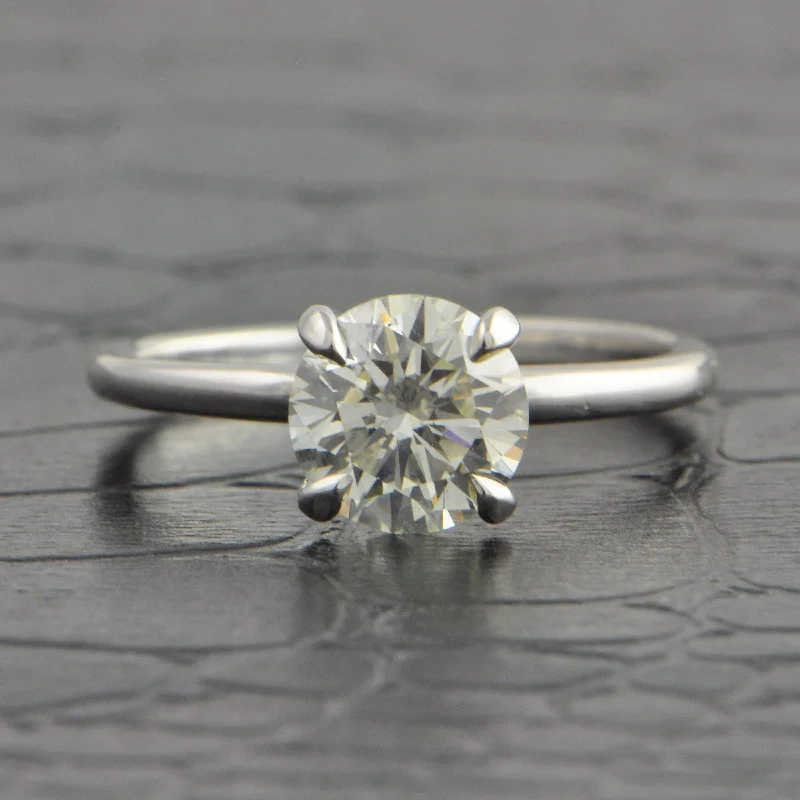 Elegant Rose Gold Jewelry For A Stylish Touch GIA 1.55 ct. Round Brilliant Cut Diamond Engagement Ring in White Gold Elegant Rose Gold Jewelry For A Stylish Touch GIA 1.55 ct. Round Brilliant Cut Diamond Engagement Ring in White Gold