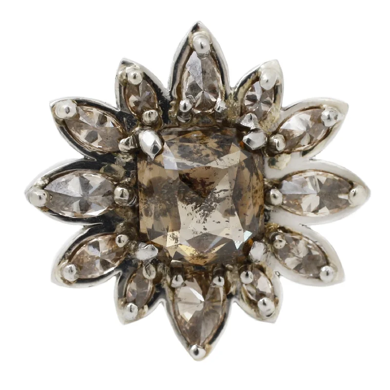 Jewelry Sale Alert – Shop Timeless Elegance Today White Gold Flower Ring