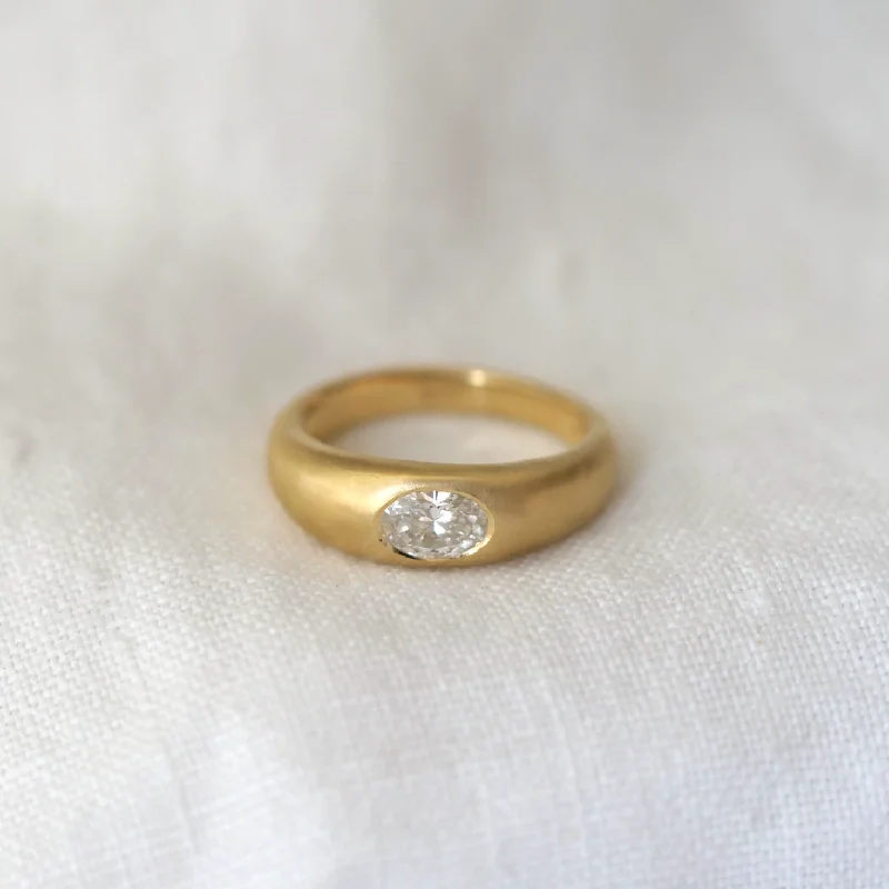 Dainty Floral Jewelry For Feminine Elegance New Helena Diamond