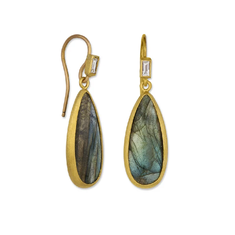 Elegant Jewelry, Exclusive Prices – Shop Now Silver Earring