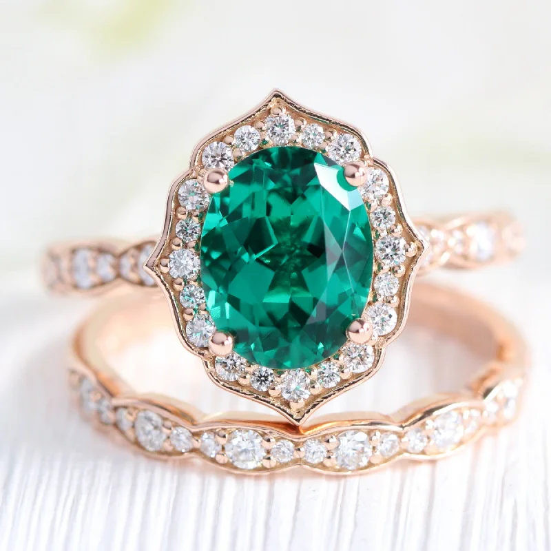 The Perfect Jewelry Piece At The Perfect Price Large Vintage Floral Oval Ring Set w/ Emerald and Diamond in Scalloped Band The Perfect Jewelry Piece At The Perfect Price Large Vintage Floral Oval Ring Set w/ Emerald and Diamond in Scalloped Band