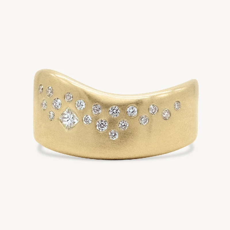 Unmissable Jewelry Sale – Shop Before It's Too Late Lyra Diamond Band