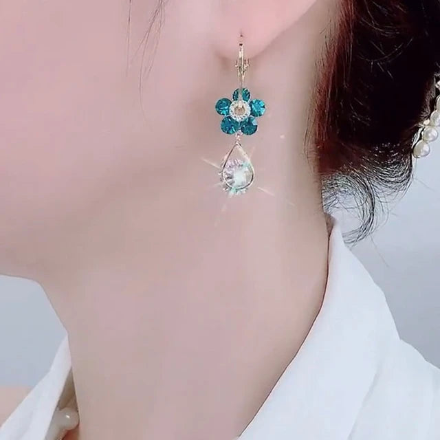 Elegant Jewelry, Affordable Luxury – Shop Now Pinkdudu Retro Fashion Blue Flower Drop Earrings -S4626477 Elegant Jewelry, Affordable Luxury – Shop Now Pinkdudu Retro Fashion Blue Flower Drop Earrings -S4626477