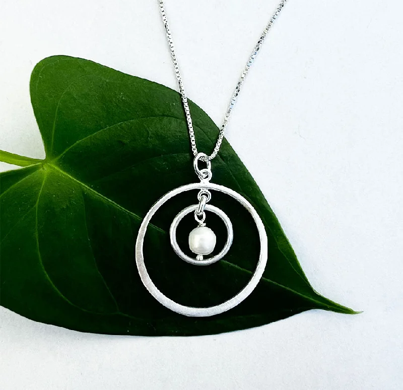 Chic And Stylish Jewelry At Discounted Prices In Orbit Necklace - Sterling Silver, Indonesia Chic And Stylish Jewelry At Discounted Prices In Orbit Necklace - Sterling Silver, Indonesia