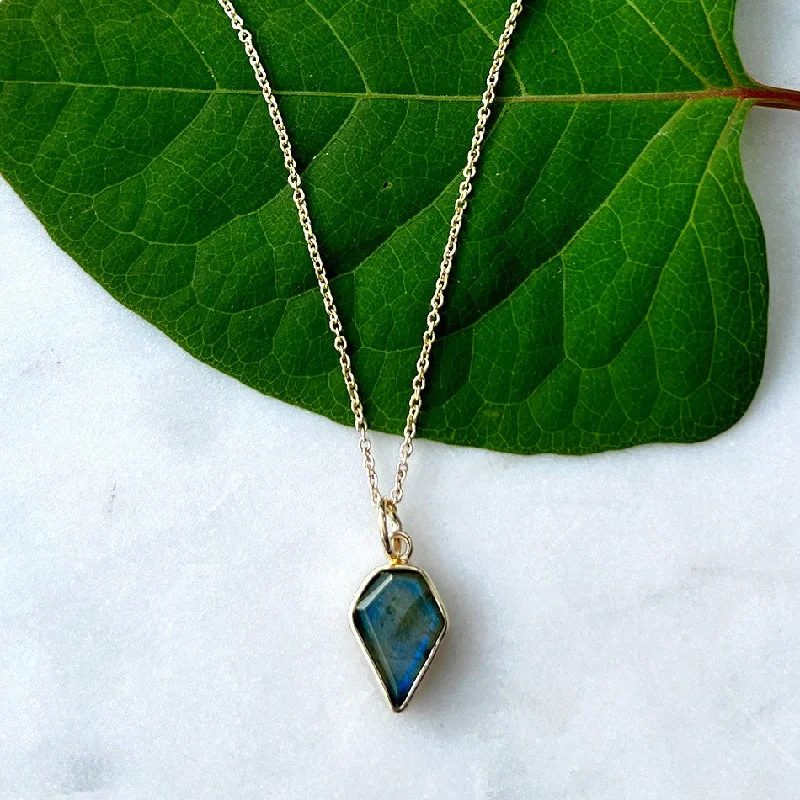 Shine Without Limits – Jewelry Sale Happening Now Make Your Mark Labradorite Necklace, India Shine Without Limits – Jewelry Sale Happening Now Make Your Mark Labradorite Necklace, India