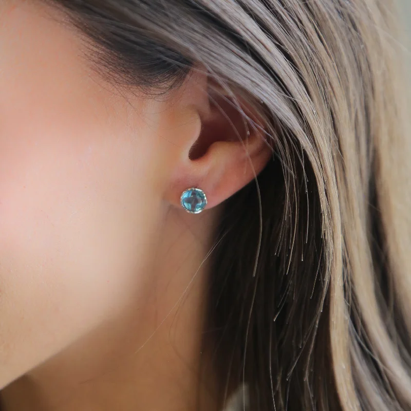 Affordable Elegance – Premium Jewelry At Special Prices SUBZERO - 925 Sterling Stud Sky Blue Mermaid Tears Earring Affordable Elegance – Premium Jewelry At Special Prices SUBZERO - 925 Sterling Stud Sky Blue Mermaid Tears Earring