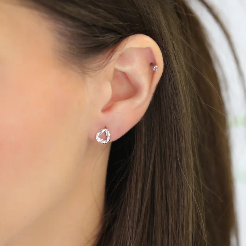 Elegant Jewelry, Exclusive Prices – Shop Now TIERNEY - Round Silver Steel Earrings