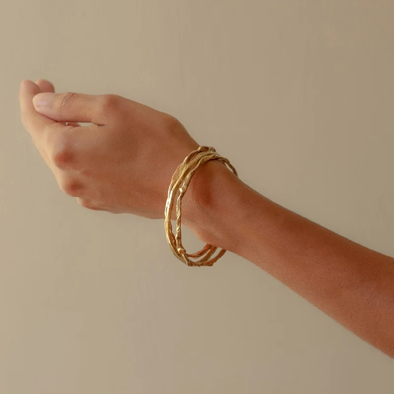 Timeless Elegance Now At Special Discounts Craggy Bangle 18ct Gold