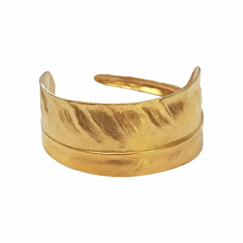 Affordable Glamour – Premium Jewelry At Special Prices Gold Feather Cuff
