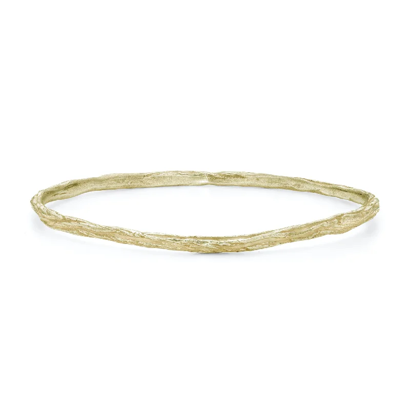 Timeless Elegance, Temporary Discounts – Act Fast Ripple Bangle 9ct Gold