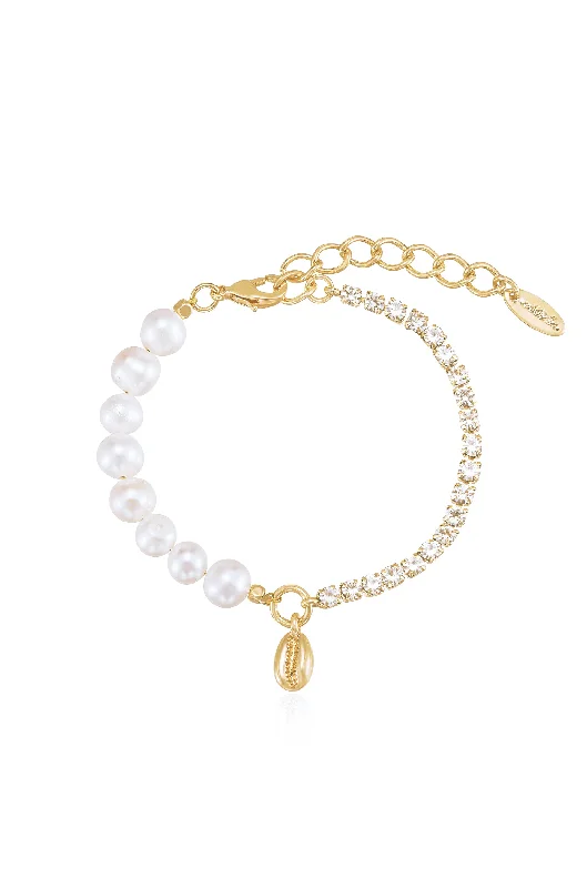 Shop Elegant Jewelry At Unbeatable Prices Pearl and Crystal Shell Bracelet