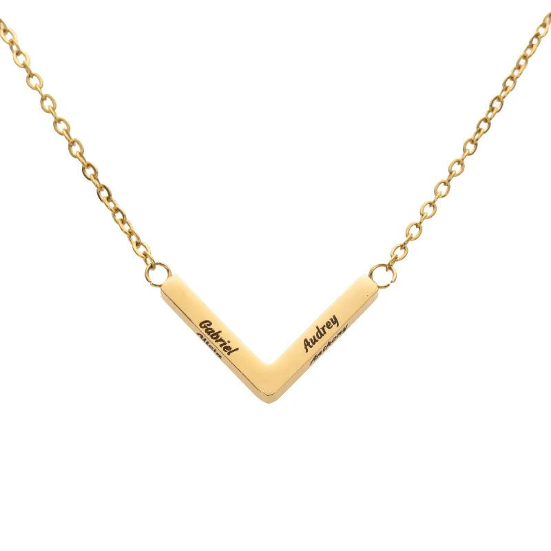 Shop Dazzling Jewelry At The Best Prices Personalized 4D Bar Necklace
