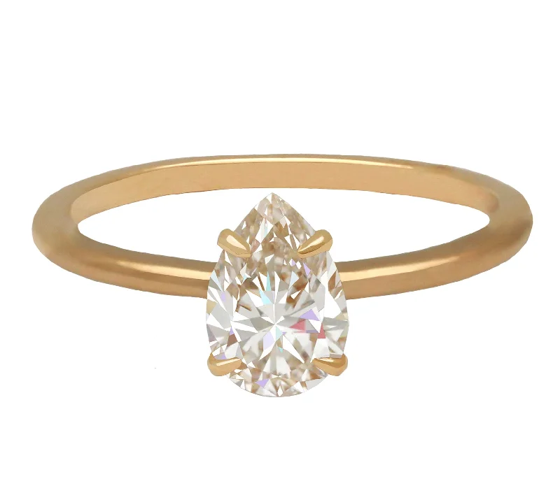 Premium Jewelry At Special Low Prices For A Limited Time 0.90ct Pear White Diamond & Gold Ring Premium Jewelry At Special Low Prices For A Limited Time 0.90ct Pear White Diamond & Gold Ring