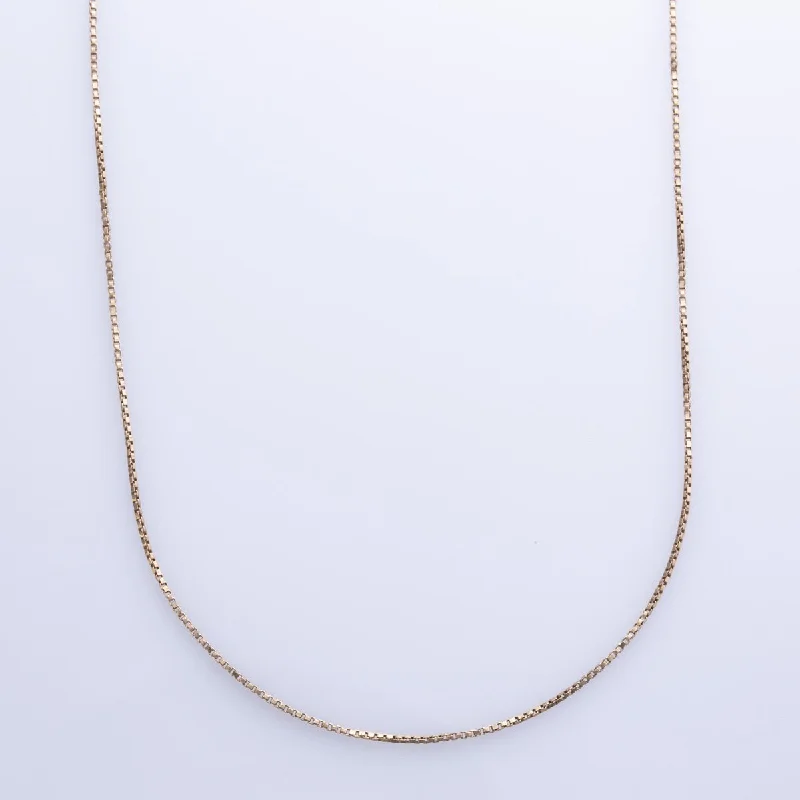 Grab Exquisite Jewelry At The Lowest Prices 10k Yellow Gold Box Chain | 19" |