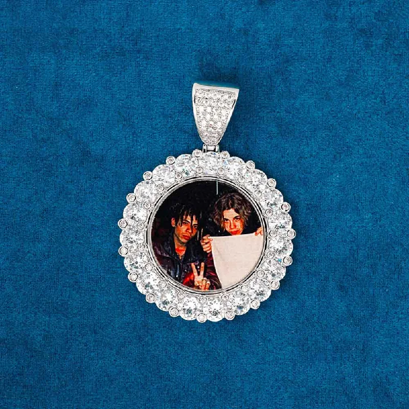 Affordable Glamour – Must-Have Jewelry At Special Rates Custom Picture Pendant 14K Gold Affordable Glamour – Must-Have Jewelry At Special Rates Custom Picture Pendant 14K Gold