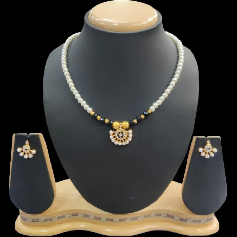 Unique Jewelry Designs Now At Discounted Rates Manisha Jewellery Gold Plated Pearl Necklace Set Unique Jewelry Designs Now At Discounted Rates Manisha Jewellery Gold Plated Pearl Necklace Set