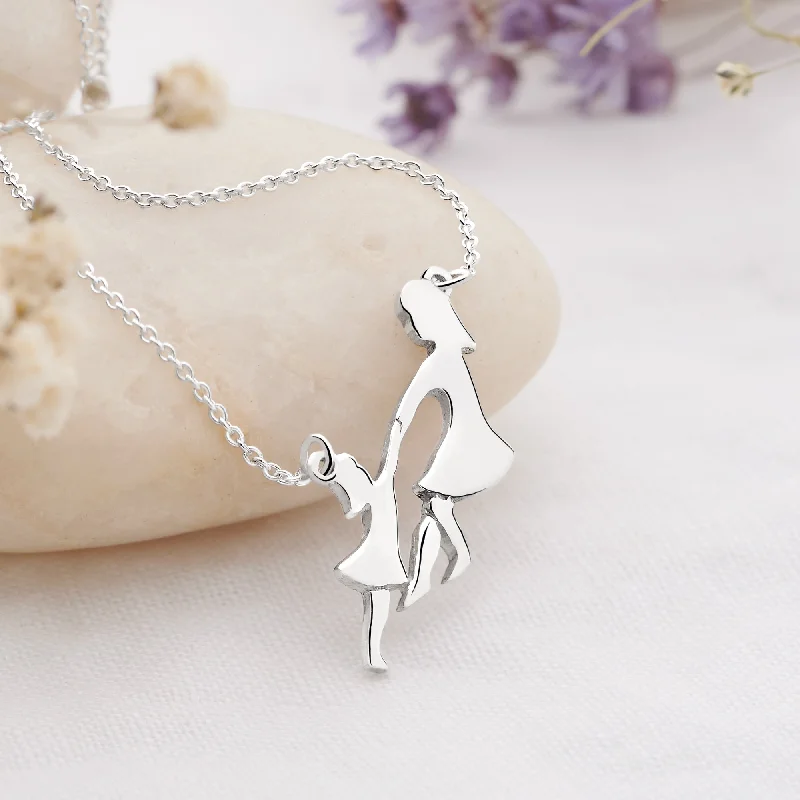 Handmade Pearl Jewelry For Timeless Elegance Mother's Bond Chain