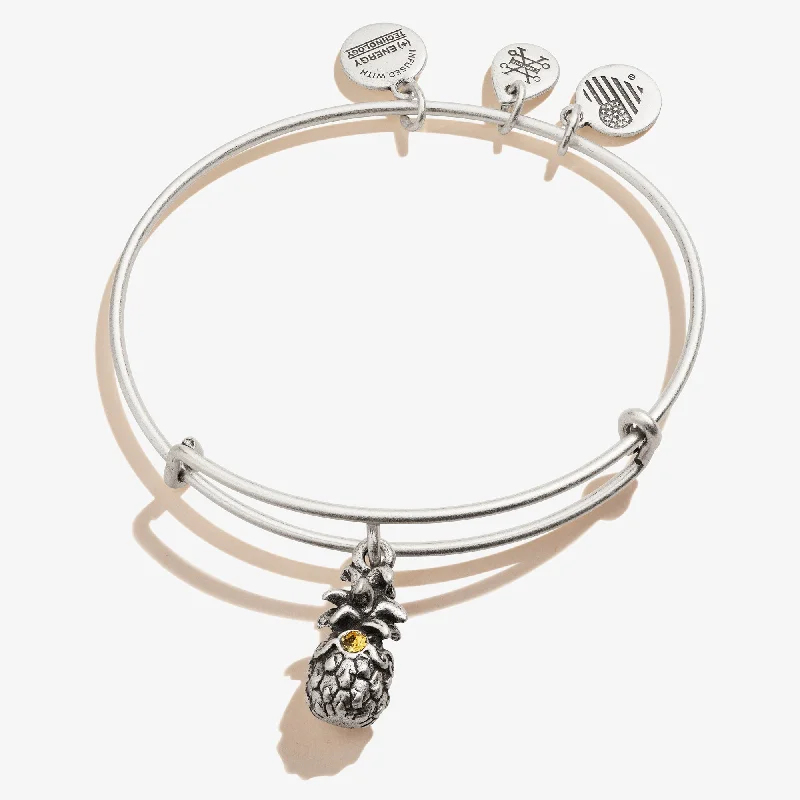 Romantic Heart-Shaped Jewelry For Special Gifts Pineapple Charm Bangle